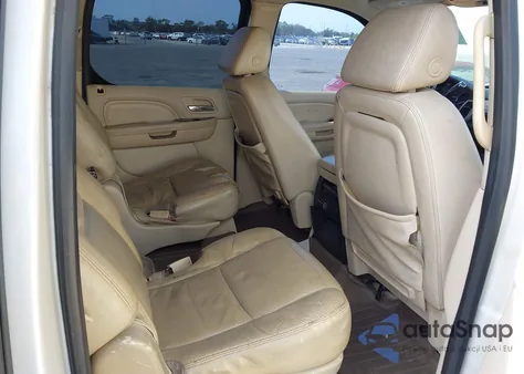 2008 Cadillac Escalade Esv Standard z USA, uszkodzony, nr VIN 1GYFK66818R130925